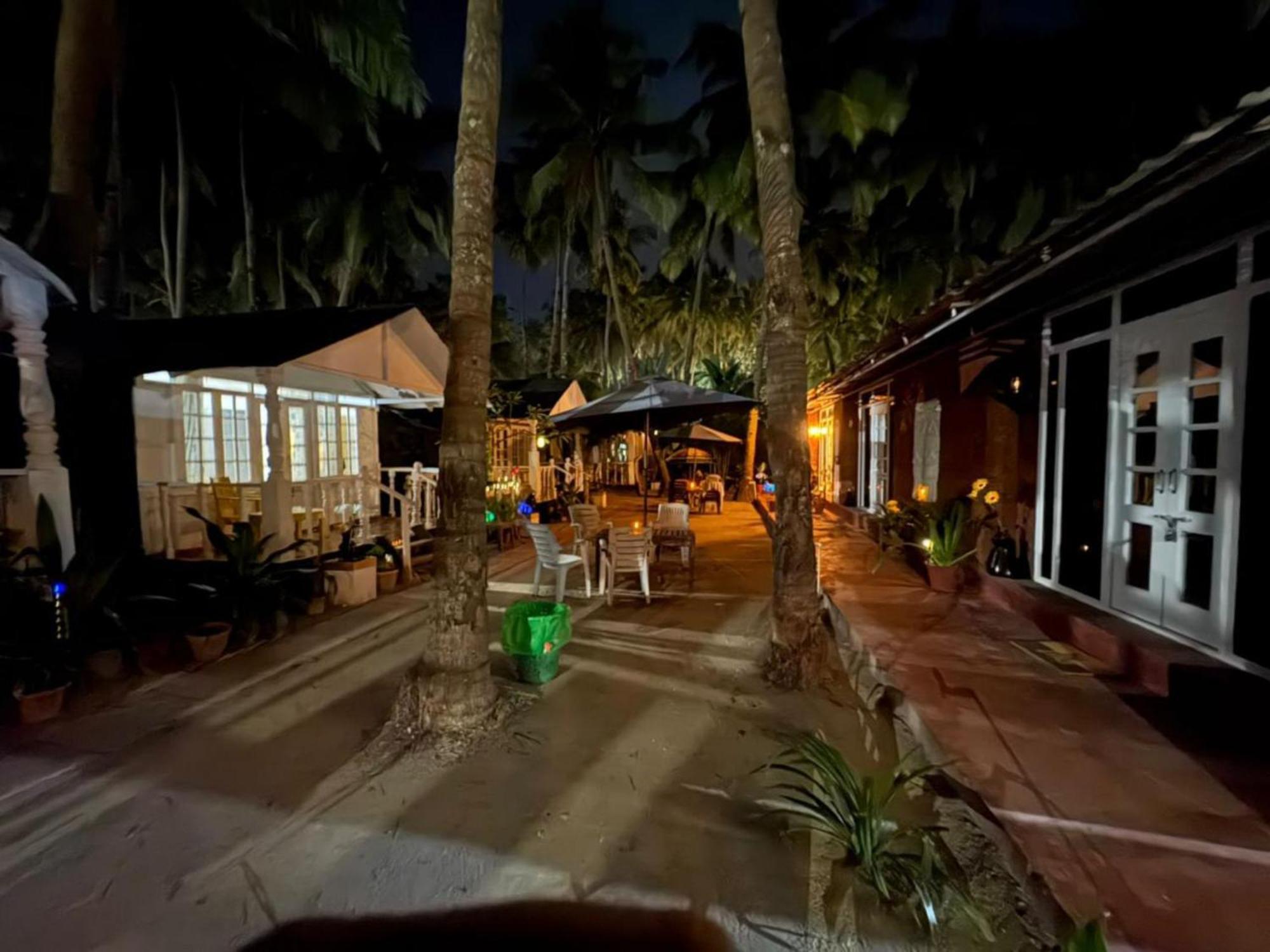 Hotel The Charming Nights à Palolem Extérieur photo